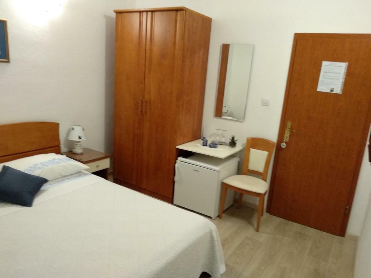 Apartments And Rooms Niksa Podgora Extérieur photo